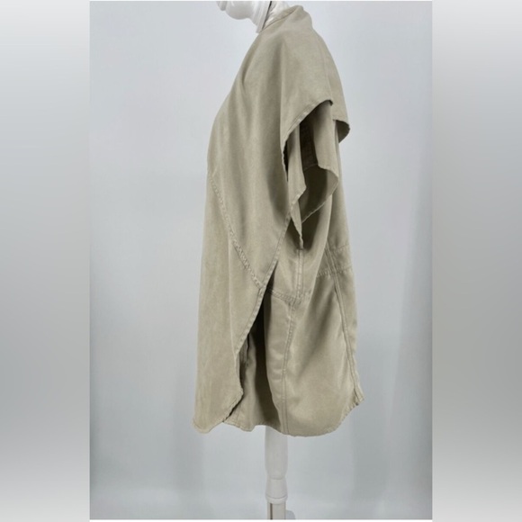 Chico’s Elongated Suede Taylor Vest Faux Size S/M Beige Willow Wind Fall Light - Picture 8 of 16